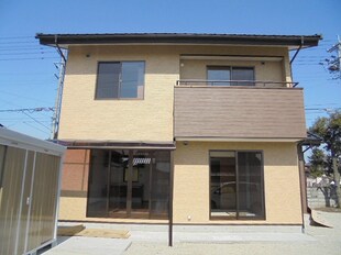 塚田貸住宅D棟の物件外観写真